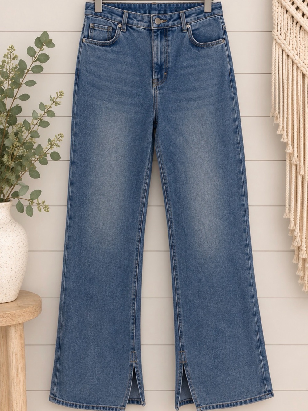 Classic High-Rise Wide Leg Jeans in Medium Blue
